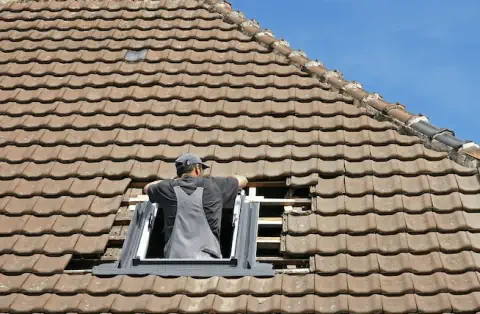 Pose de velux - Millières